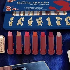 SNOW WHITE 7 DWARFS MINI LIPSTICK
